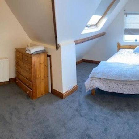 3 Double Bedroomed Flat, Acton. London, Uk מראה חיצוני תמונה